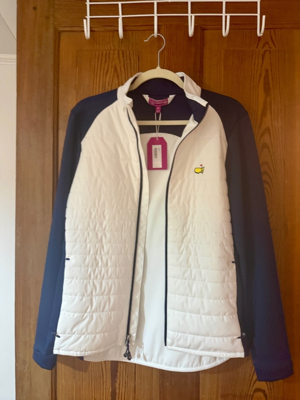 The Masters Embroidered Quilted Puffer Jacket - White & Navy Medium NWT - Picture 7 of 7